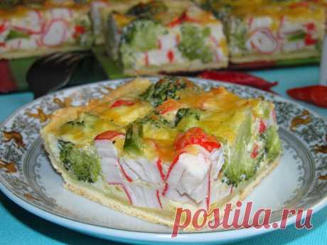 пирог с брокколи и крабовыми палочками