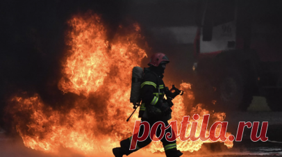 Огонь в ТЦ «Баянгол» в Улан-Удэ охватил 1000 квадратных метров. В МЧС Бурятии заявили, что площадь возгорания в ТЦ «Баянгол» в Улан-Удэ составляет 1 тыс. кв. м. Читать далее