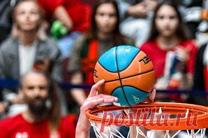 Двух российских баскетболистов дисквалифицировали на два года за ставки