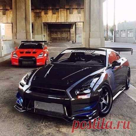 Два красавца GTR