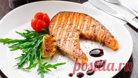 Готовим вкусный стейк из рыбы: рецепты от «Едим Дома»