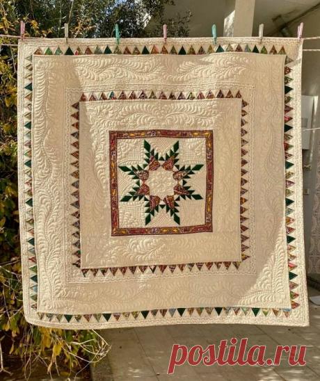 Пост на стене Смотрите, какая красота!Спросите: что за мастер шил и на какую выставку?  А я с гордостью отвечу: это дипломный проект курса стежка для начинающих от Ирины Жедда!Думаю, после такого диплома можно уже студена менять на мастера 😎   Всем студентам, нынешним и будущим, стремиться к такому уровню! Все возможно, все у вас получится!