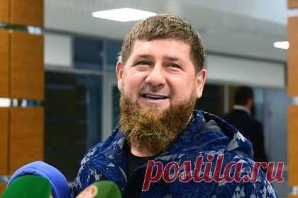 Кадыров получил новую награду. Главу Чечни Рамзана Кадырова наградили орденом «Авиценна» за вклад в развитие здравоохранения и медицинских наук в республике. Награду передали председатель Российского научного медицинского общества терапевтов, академик РАН Анатолий Мартынов и главный внештатный специалист-пульмонолог ЦФО Андрей Малявин.