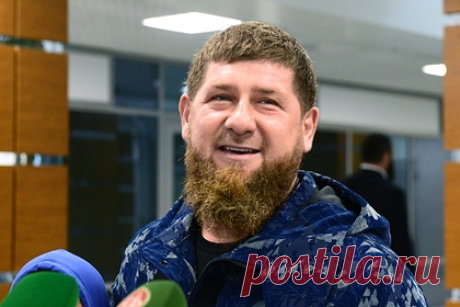 Кадыров получил новую награду. Главу Чечни Рамзана Кадырова наградили орденом «Авиценна» за вклад в развитие здравоохранения и медицинских наук в республике. Награду передали председатель Российского научного медицинского общества терапевтов, академик РАН Анатолий Мартынов и главный внештатный специалист-пульмонолог ЦФО Андрей Малявин.