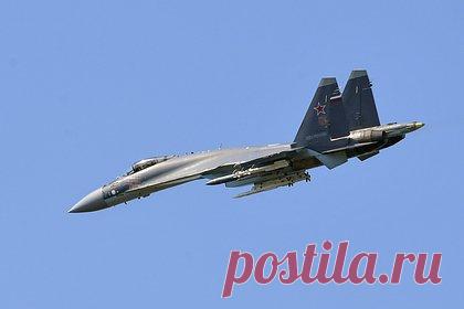 Российские истребители уничтожили в ДНР украинский бомбардировщик Су-24. Истребители авиации Воздушно-космических сил России уничтожили украинский бомбардировщик Су-24 в районе Славянска Донецкой народной республики. Также в районе Новопавловки Запорожской области российскими средствами противовоздушной обороны был сбит вертолет Ми-8.