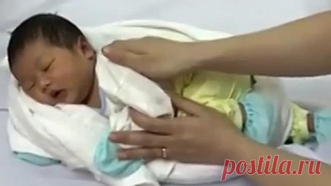 А наши мамочки знают такой способ убаюкивания. _)