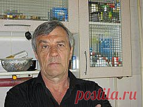 со временем человек меняется..и то что было дорого остаётся менее  значимым