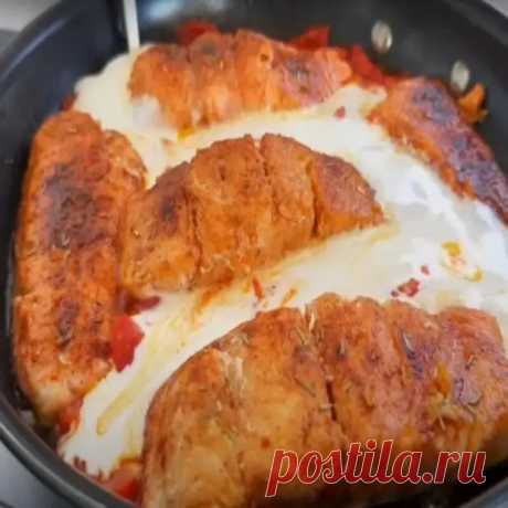 Красная рыба в сливочном соусе. Так вкусно, что пальчики оближешь - В кастрюльке - Медиаплатформа МирТесен