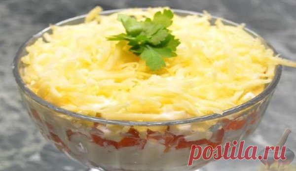 Вкуснятина по - итальянски 

Вкусный и сытный слоеный салат с курицей и крабовыми палочками. Надеюсь, что вы оцените данный рецепт простого салата, и 