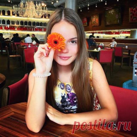 Саша Спилберг о популярности, хейтерах и взломах своих аккаунтов