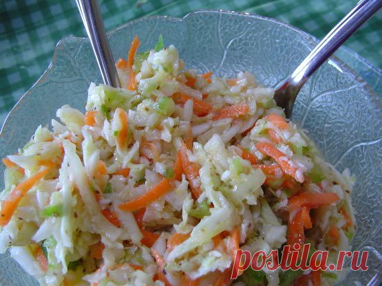 Салат из капусты, яблок и моркови / Летние салаты / TVCook: пошаговые рецепты с фото
