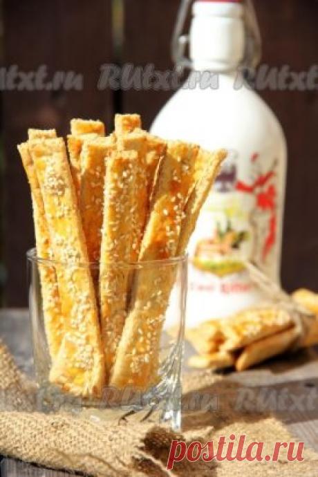 Овсяные палочки с сыром от nichka
Недавно решила приготовить овсяные палочки с сыром. Готовила их на пивную вечеринку, а затем повторила для детского пикника и поняла, что овсяные палочки просто универсальны. Они получаются вкусными, хрустящими и красивыми. Верх палочек можно посыпать кунжутом, маком или тмином, как говорится, на любой вкус. С этим рецептом справится любая хозяйка.
Пошаговый рецепт с фото есть на нашем сайте https://rutxt.ru/node/9103
#Рецепт #Рецепты #ДомашниеРецепты #Домашние