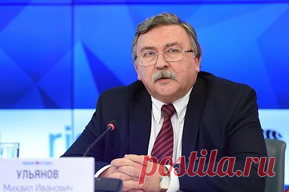 Постпред России предупредил о точке невозврата из-за отсрочки диалога по СВПД. Постпред России Михаил Ульянов предупредил, что отсрочка возобновления диалога по Совместному всеобъемлющему плану действий (СВПД) в Иране может привести к точке невозврата. Ульянов считает, что США и «Евротройка» (Франция, Германия и Великобритания) приняли решение разрушить СВПД.