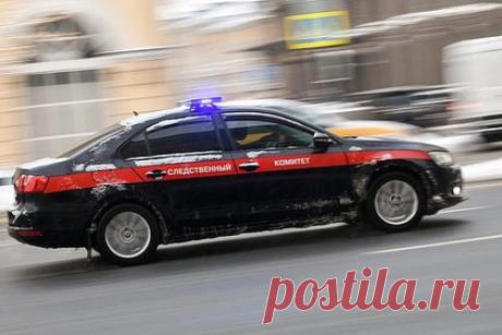 Сотрудники ФСБ задержали шестерых россиян за создание экстремистского сообщества. В Югре шестерых жителей Сургута и Сургутского района в возрасте от 43 до 72 лет задержали за организацию экстремистского сообщества в городе Лянтор. Также сотрудники МВД, Росгвардии, СКР и ФСБ провели обыски в 12 помещениях в Лянторе, Сургуте и Самаре, во время которых были обнаружены документы и листовки.