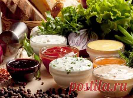 Рецепты соусов на каждый день 36 быстрых рецептов соусов, готовим в домашних условиях. 12 соусов, используемых в русской кухне, 12 рецептов соусов европейской кухни, и 12 - восточной.