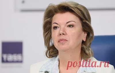 Ямпольская: литература народов РФ по новому госучебнику будет изучаться ежегодно. Кроме того, ежегодно школьники будут изучать литературу о Великой Отечественной войне, отметила советник президента