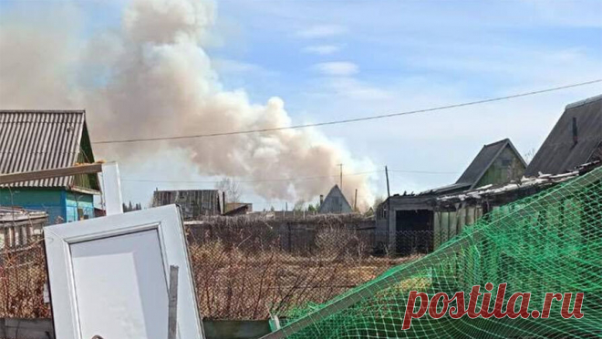 В Иркутской области ввели режим ЧС из-за пожаров. В Братском районе Иркутской области ввели режим чрезвычайной ситуации из-за пожаров, начавшихся в дачном кооперативе. Об этом сообщил мэр Братского района Александр Дубровин в Telegram-канале. Жителей частного сектора в Вихоревке, где в ...