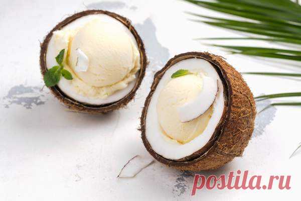 Молочный напиток Баунти. В жаркую погоду холодные напитки особенно популярны. Молочные коктейли могут не только утоляют жажду, но и притупить чувство голода. В состав напитка входит кокосовая стружка и шоколад, поэтому его вкус напоминает кокосовый батончик Баунти.