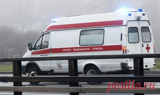 Mercedes и пассажирский автобус столкнулись на трассе под Красноярском: есть пострадавшие - Новости Событий - Новости Mail.Ru