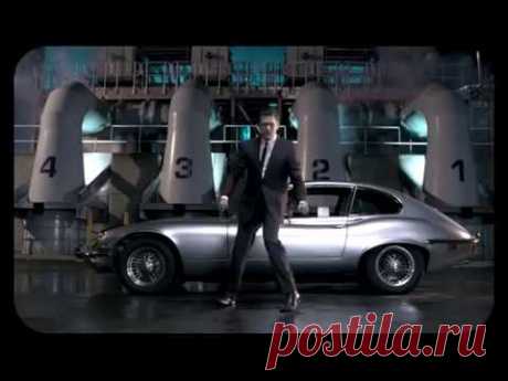 Michael Bublé - Feeling Good [Official Music Video]