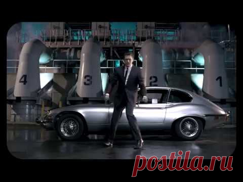 Michael Bublé - Feeling Good [Official Music Video]