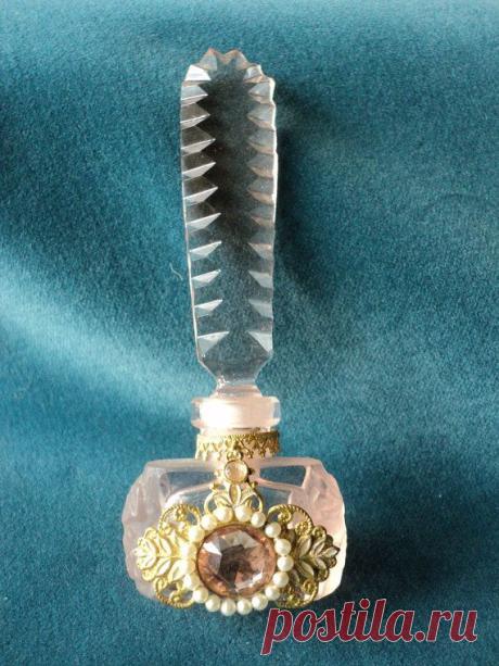 Antique French Miniature Perfume Bottle Encrusted with stones, original, rare…