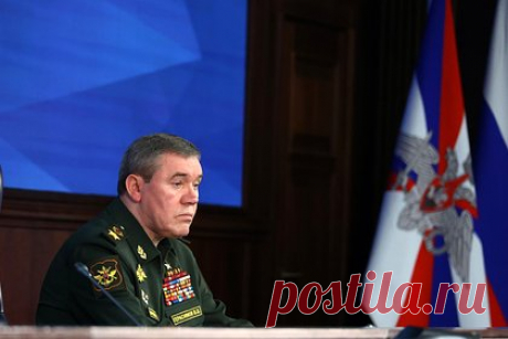 Начальники Генштабов России и США провели переговоры. Начальник Генштаба Вооруженных сил России Валерий Герасимов провел 15 марта телефонные переговоры с председателем Комитета начальников штабов ВС США Марком Милли. Об этом сообщили в российском Минобороны. Беседа состоялась после телефонных переговоров министров обороны России и США Сергея Шойгу и Ллойда Остина.
