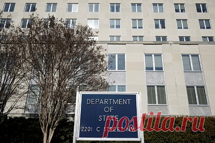 США высказались против идеи запретить выдачу виз россиянам. Госдепартамент США высказался против идеи полностью запретить выдачу виз россиянам. «США не хотели бы закрывать возможность найти убежище и безопасность российским диссидентам и другим лицам, находящимся в уязвимом положении с точки зрения нарушений прав человека», — заявил представитель департамента.