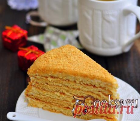 Торт &quot;Рыжик&quot; со сметанно-лимонным кремом Помню в детстве этот торт был постоянным гостем не только на нашем семейном Новогоднем столе, но и у моих друзей и соседей. Во-первых, готовится он из продуктов которые всегда есть под рукой, что было очень важно в то время, ведь половину продуктов для праздничного стола невозможно было купить, их просто не было в продаже - дефицит. Во-вторых, готовится он очень просто и быстро. Если с утра его испечь, то к праздничному столу он будет готов и…