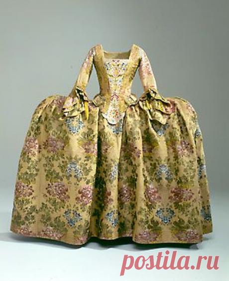 СТАРИННЫЕ ПЛАТЬЯ И КОСТЮМЫ С ВЫКРОЙКАМИ. ЧАСТЬ 1.