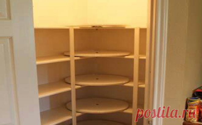 Полки в углу с вращающейся подставкой — DIYIdeas
