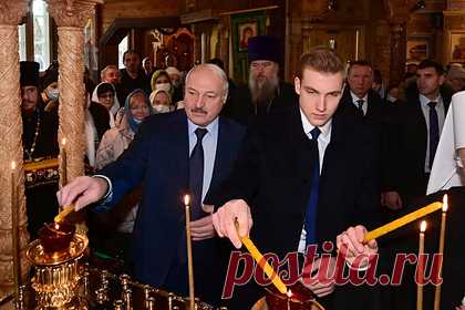 Лукашенко призвал вернуть Украину в лоно настоящей веры. Президент Белоруссии Александр Лукашенко рассказал об обездоленности украинского народа и призвал сделать все, чтобы вернуть Украину «в лоно настоящей веры». Политик отметил, что Белоруссии в 2020 году удалось избежать раскола, и он не хочет, чтобы это повторялось у соседей.