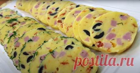 Никто не верит, что такую вкуснятину я готовлю дома. Идеальная закуска к праздничному столу Закуска готовится из обыкновенного творога и нескольких простых добавок. Весь процесс занимает 15 минут, не больше. Но в итоге я получаю изысканную, вкусную и нежную закуску, которая украсит любой праздничный стол. Сыр из творога пользуется ...