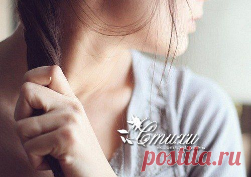 Сотворивший низкий уговор, 
Сам получит тот-же приговор. 
Зло 
питавший, им же наградится. 
Из добра лишь доброе родится. 
Бумерангом 
будущее бьет, 
Все твое тебе же отдает.