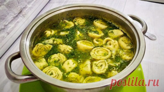 Суп с чесночными галушками