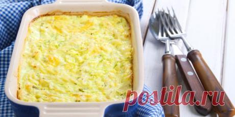 10 запеканок из кабачков с сыром, фаршем, помидорами и не только - Лайфхакер