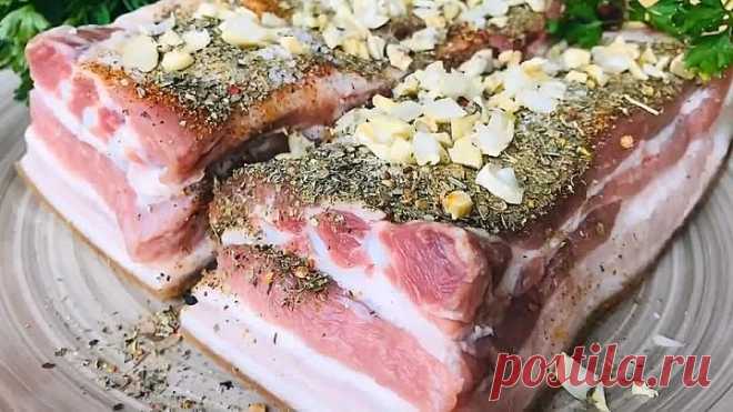 ПОТРЯСАЮЩИЙ РЕЦЕПТ ГРУДИНКИ! Нежное, ароматное сало с мясной прорезью!