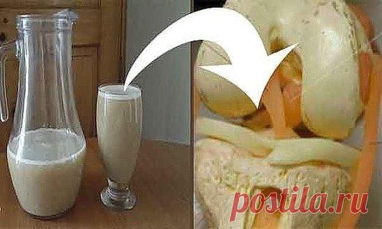 На этом рецепте помешан весь мир! Лечит ваши колени и восстанавливает кости и суставы в кратчайшие сроки!
Сегодня мы научим вас, как подготовить мощное средство для коленного сустава, костей и от боли в суставах, от эффекта которого даже врачи всего мира поражены.
Колени являются одной из частей нашего тела, которые больше всего страдают с возрастом, потому что они поддерживают более 80% от массы нашего тела, когда мы стоим. Кроме того, суставы также изнашиваются из-за сотни причин.
Средство