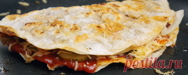 Вкуснее ещё не было! Просто фарш и лаваш. 3 новых рецепта, которые не займут и получаса. - Всем на заметку! Первый рецепт. Гамбургер из лаваша Четыре лаваша 300 грамм фарша 30 грамм...