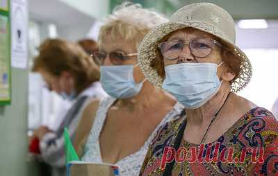 Эксперт полагает, что текущая волна заболеваемости ковидом в России может стать последней. Научный руководитель ФГБНУ "Научно-исследовательский институт вакцин и сывороток имени И.И. Мечникова" Виталий Зверев заявил, что вирус SARS-CoV-2 примет форму сезонного заболевания