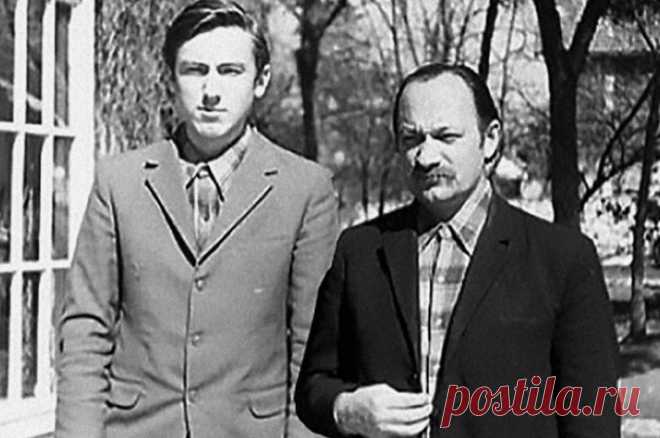 Восемь ударов судьбы. Первого советского угонщика самолета убил его сын. После терактов 11 сентября 2001 года вспоминать историю с укрывательством первых советских террористов-угонщиков в США не любят. Бразинскасы оказались не борцами за свободу, а просто убийцами.