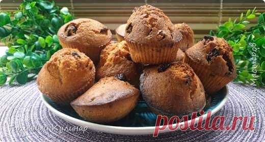 5 минут и готово! Пышные кексы с изюмом «Выручалочки». Без миксера! Восхищаюсь каждый раз! | Страна Мастеров