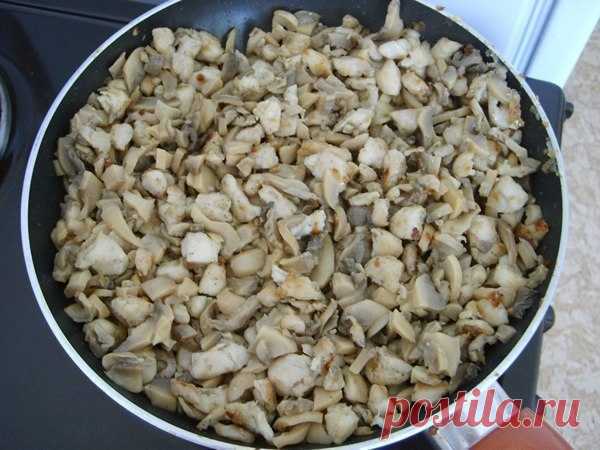 Очень вкусный пирог с курицей и шампиньонами - Сам себе волшебник