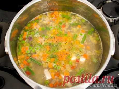 Овощной суп с курицей и сливками