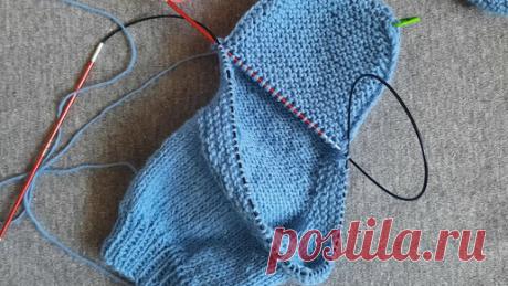 Вязаный детский плед - красиво и удобно! | Носочки на круговых спицах.