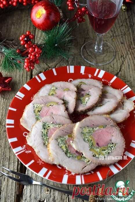 Праздничный мясной рулет, фаршированный сыром и оливками!