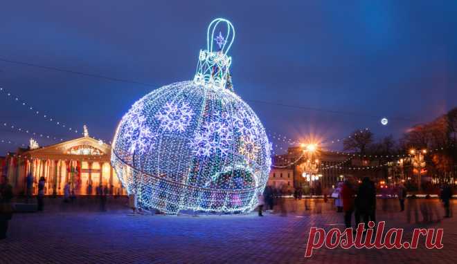1-1-25--Новый год в БЕЛОРУСИ. Танцы, фейерверки и поздравление президента | МТРК «Мир» Народные гулянья прошли во всех городах Беларуси.  Самые масштабные развернулись в Минске- Ангелина Казарцева.