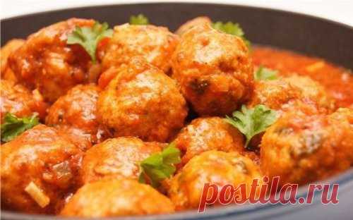Тефтели без мяса. Постные, но очень вкусные Для кого — тефтели, а для кого – фалафели. Необычное интересное блюдо с восточными корнями Ингредиенты: Нут – 1 стакан (замочить на ночь) Луковица – 2 шт. Морковь – 1 шт. Рис – ½ стакана Растительное масло для фритюра Оливковое масло – 1 ст...
