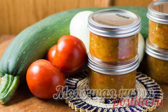 Аджика из кабачков на зиму: 8 вкусных рецептов – пальчики оближешь Самые удачные рецепты заготовки аджики из кабачков на зиму. 7 пошаговых рецептов с фотографиями и 1 - в видео формате.