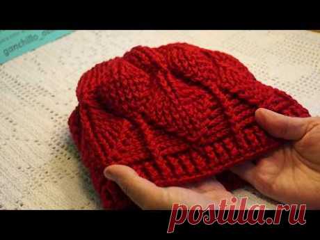 Красная шапочка рельефными столбиками, узор"Листья",crochet hat (шапка № 152)